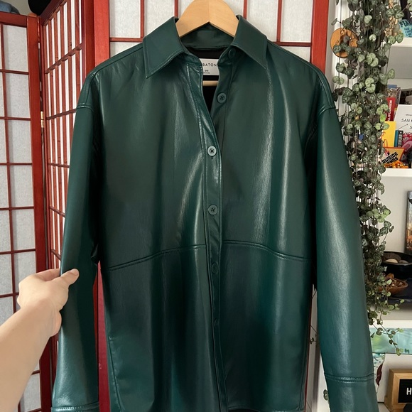 Aritzia Pelli Vegan Leather Jacket Shacket babaton in forest green - Picture 2 of 6